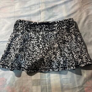 Lululemon Athletica Black and White Skort